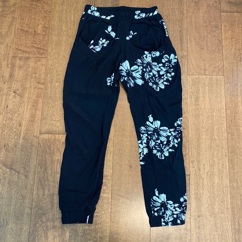 Flynn Skye Joggers